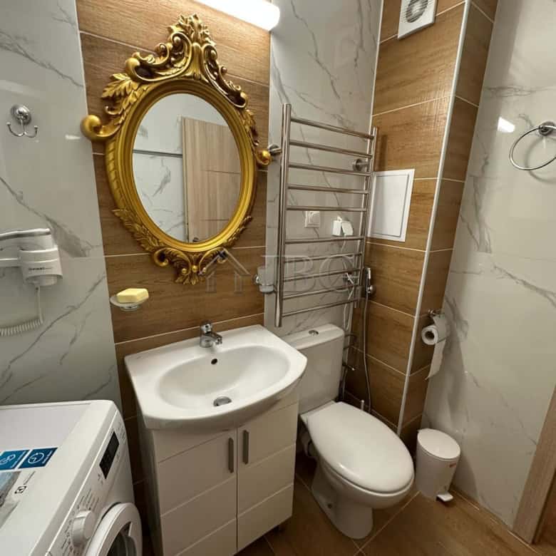 Stylish 1-Bedroom Apartment Bathroom | Sunny Beach.