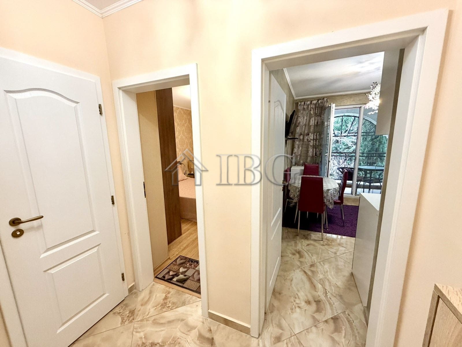 Bright apartment with own park space in Venera Palace, Sunny Beach.