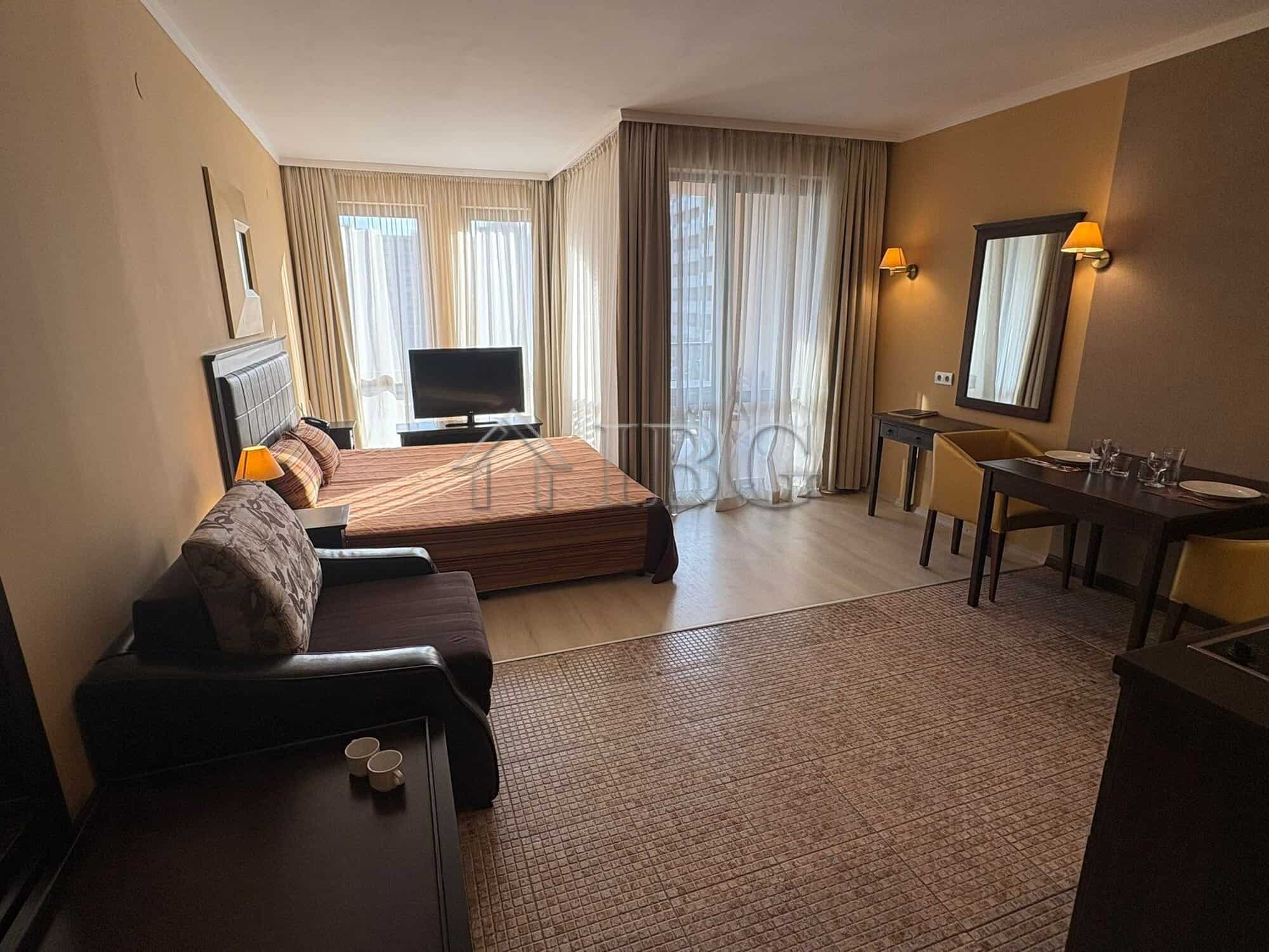 Spacious Studio with Pool View Bright studio apartment with pool view at Royal Beach Barceló, Sunny Beach.