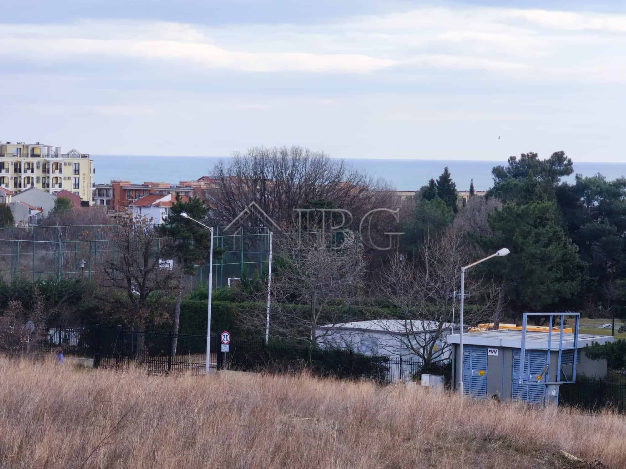 Furnished studio with balcony overlooking the sea in Sveti Vlas, Bulgaria.