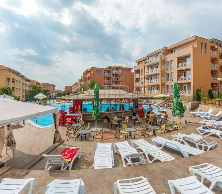 Furnished studio apartment with balcony near Sunny Beach, ideal for vacation or investment. Modern a.