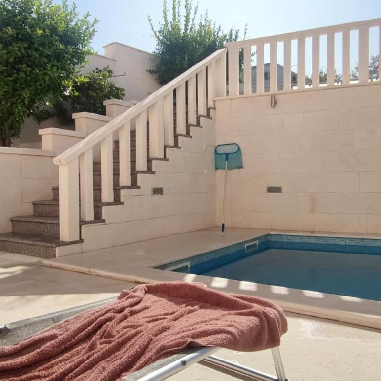 Cozy apartment with private pool in Okrug Donji, Croatia, perfect for relaxing holidays.
