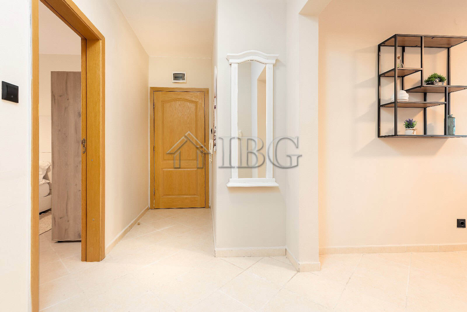 Renovated 2-bedroom apartment featuring a pool view in Sunny Beach, Bulgaria, perfect for comfortabl.