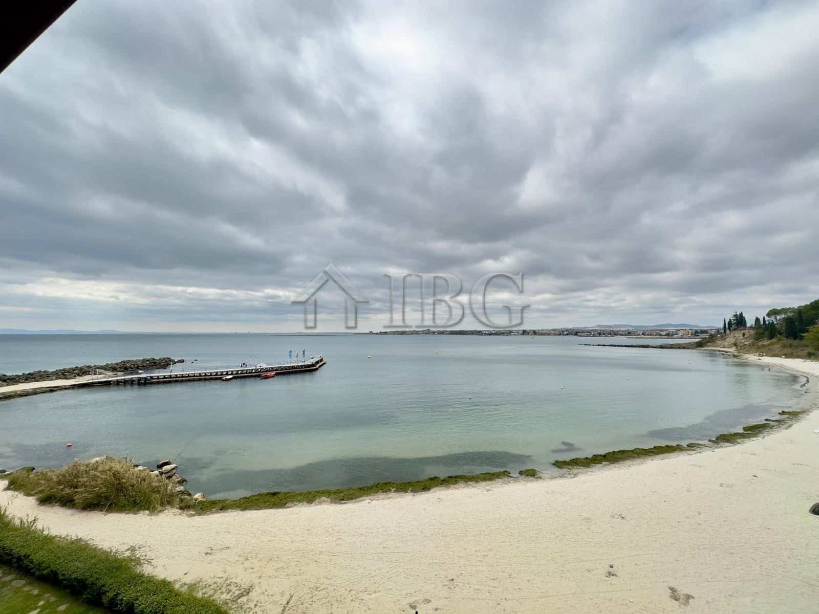 Sea view apartment at Akrotiria Beach, Nessebar.