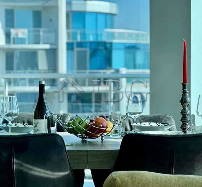 Elegant dining space with sea views, wine, and fruit in Atlantis Resort & Spa, Sarafovo.