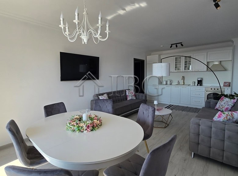 Bright living room with modern furnishings in Etara 4 complex, Sveti Vlas.