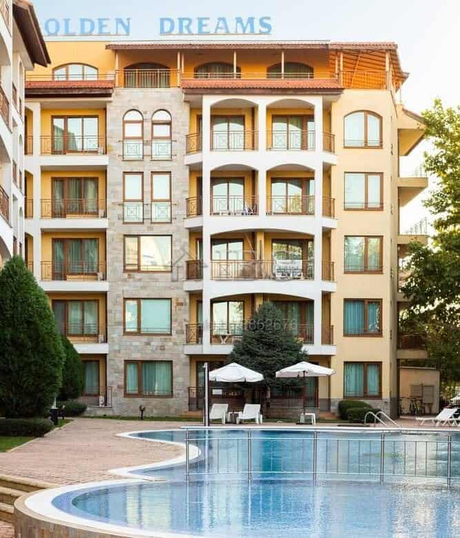 Apartment in Golden Dreams, Sunny Beach with pool view.