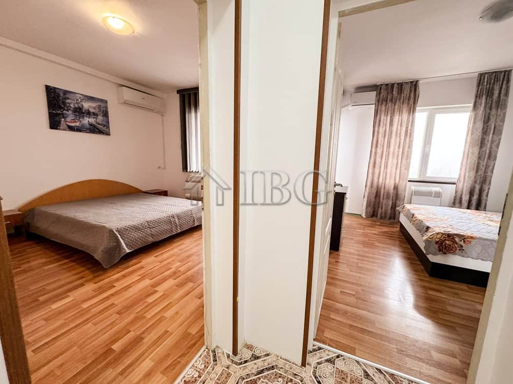 Bright 2-bedroom apartment in Druzhba 2, Ruse, with modern furnishings and ample space.