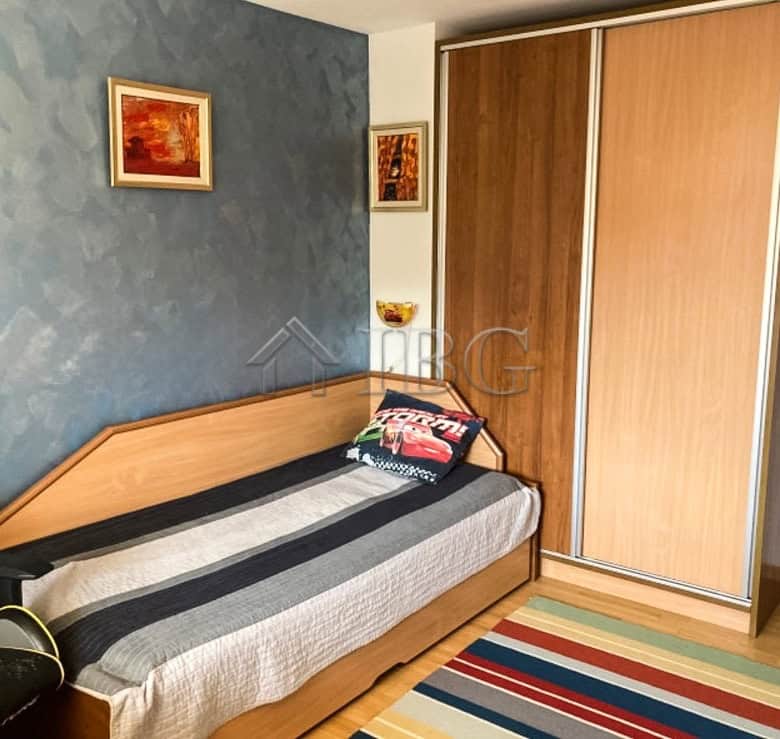 Apartment for rent near Ruse city center with two bedrooms and modern furnishings.