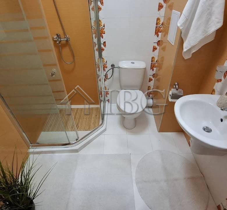 Bright and spacious 2-bedroom apartment with modern bathroom in Nessebar.