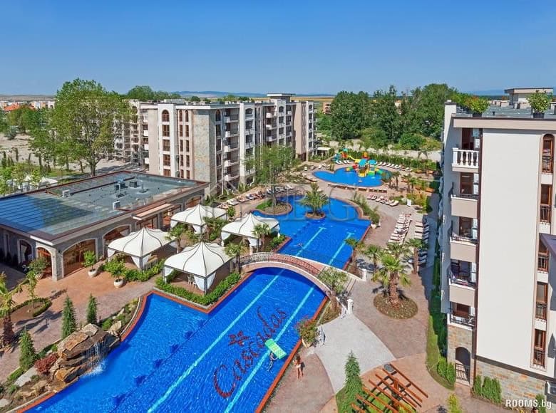 Bright studio with balcony at Cascadas Family Resort, Sunny Beach.