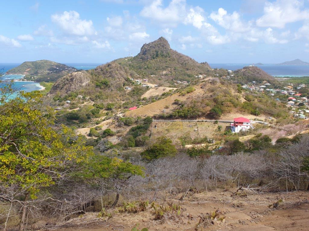 Ocean-view development land for sale on Union Island, St Vincent & the Grenadines. Perfect for build.