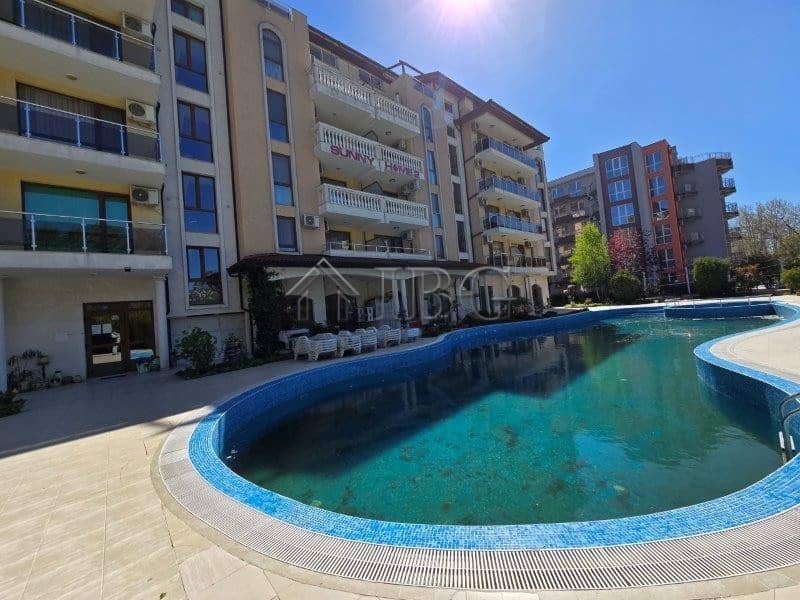 Pool view 1-bedroom apartment in Sunny Home 2, Sunny Beach.