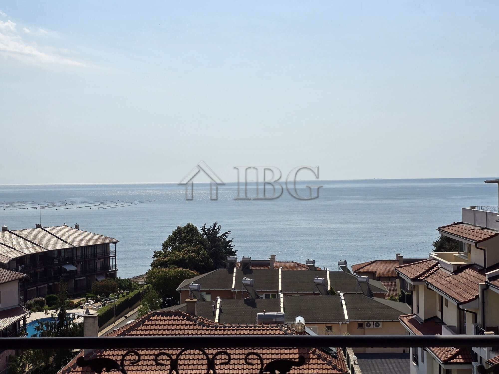Sea view 1-bedroom apartment in LifeStyle 3, Ravda, offering stunning coastal vistas.