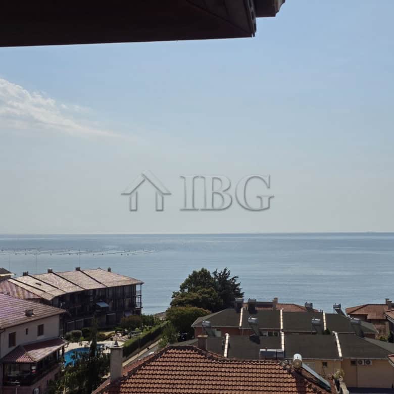 Sea view 1-bedroom apartment in LifeStyle 3, Ravda, offering stunning ocean vistas and modern amenit.