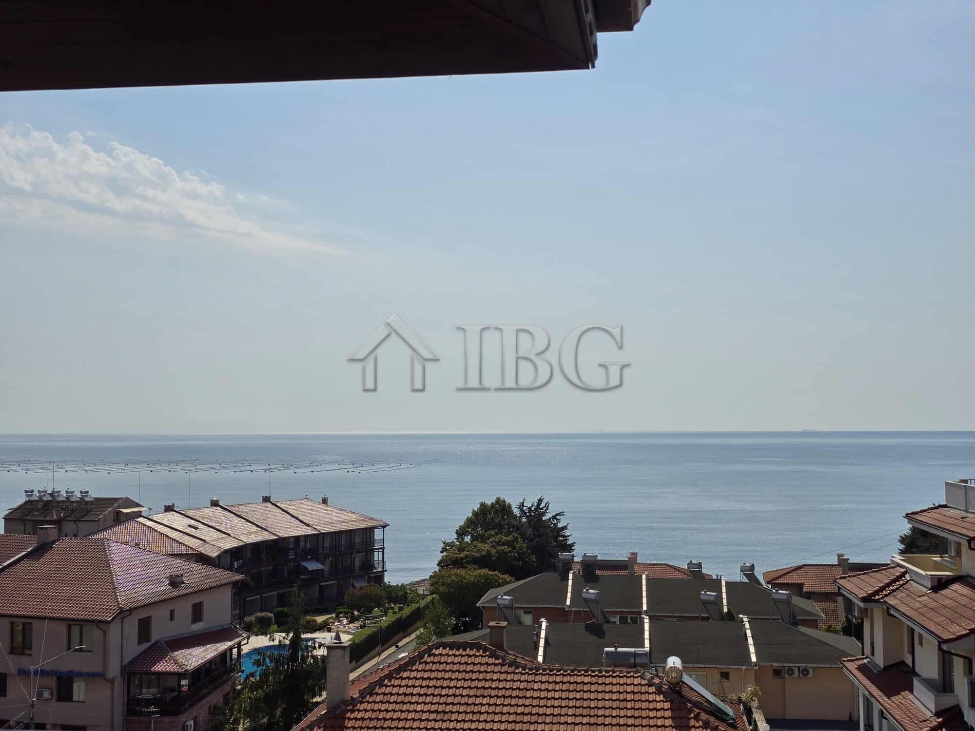 Sea view 1-bedroom apartment in LifeStyle 3, Ravda, offering stunning ocean vistas and modern amenit.
