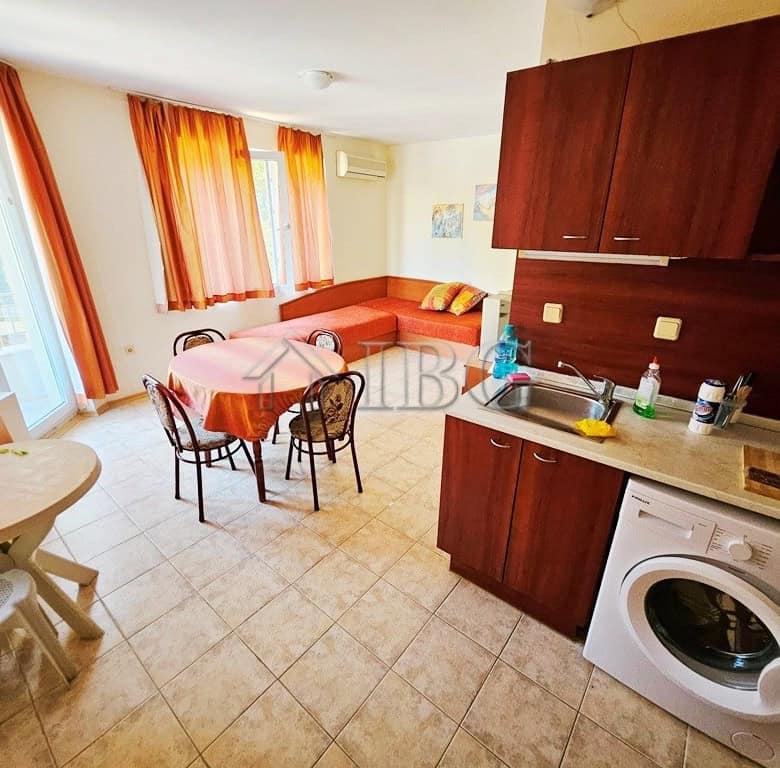 Cozy 1-bedroom apartment with pool view in Prestige City Complex, Sunny Beach.
