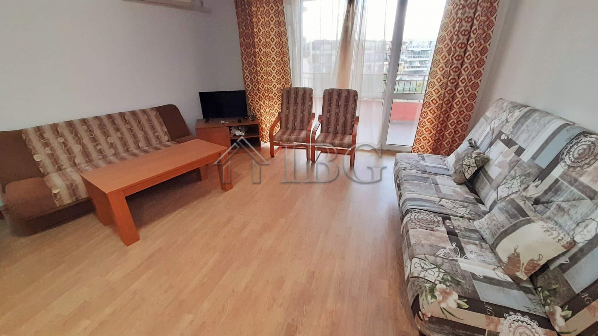 Cozy one-bedroom apartment featuring a pool and sea views at Riviera Fort Beach, Ravda. Perfect for.