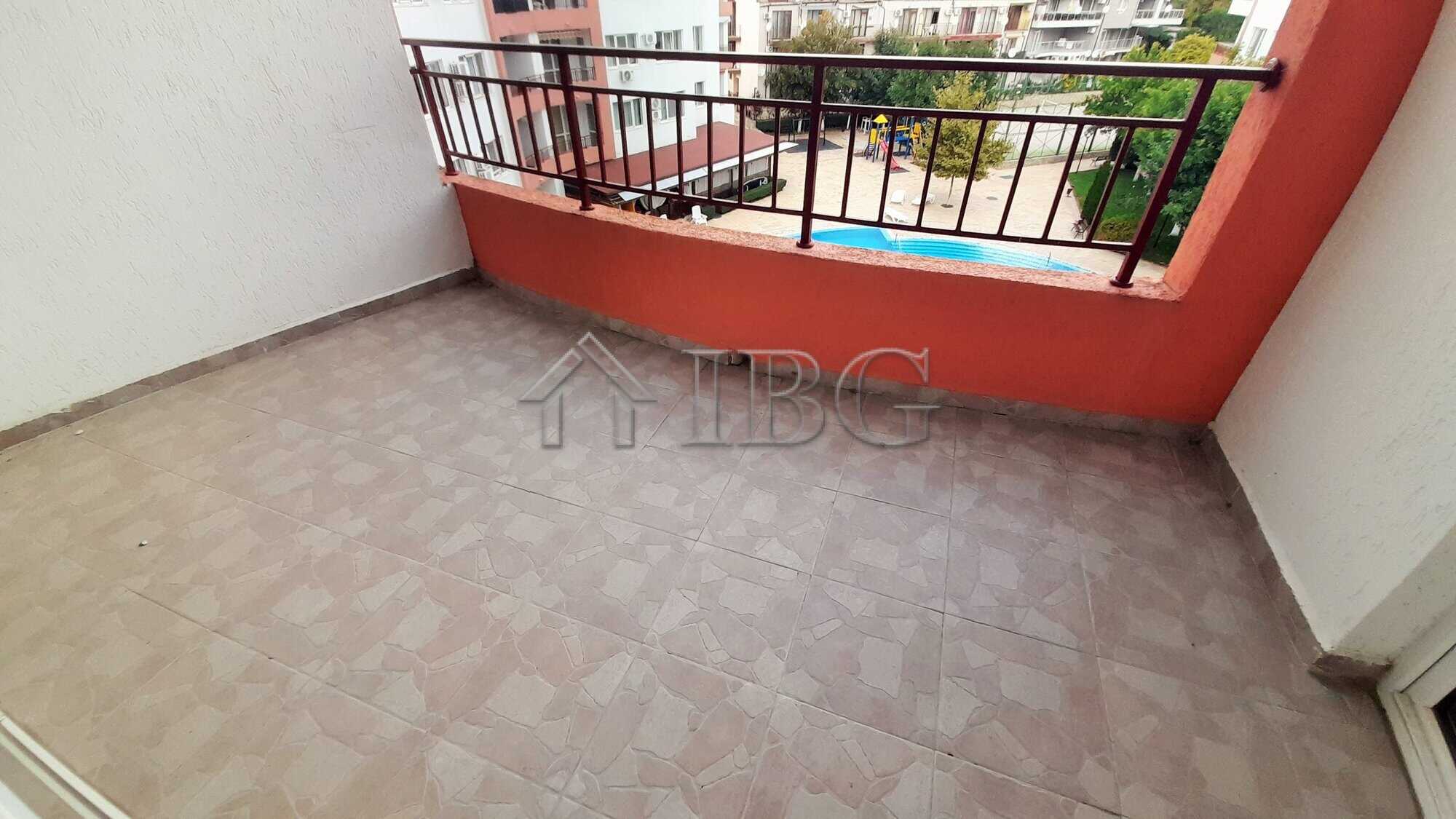 Bright balcony overlooking pool and sea at Riviera Fort Beach, Ravda. Perfect for relaxing and enjoy.