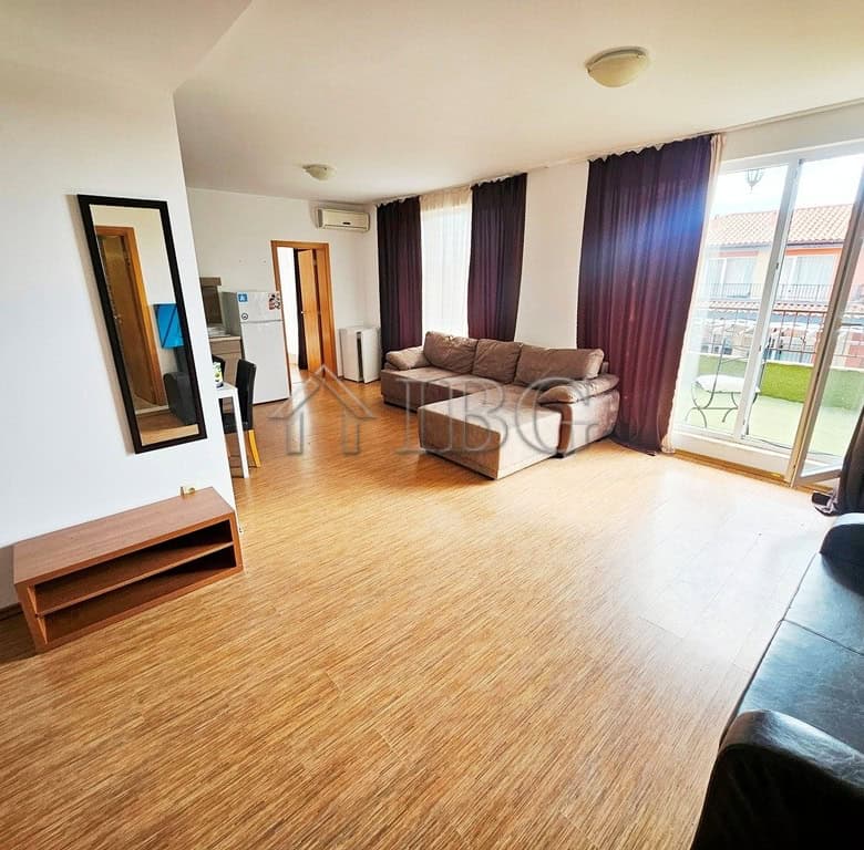 Bright 3-bedroom apartment with a big terrace in Sunny View Central, Sunny Beach. Perfect for relaxi.