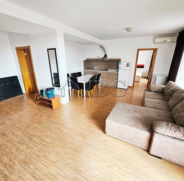 Bright 3-bedroom apartment with large terrace in Sunny View Central, Sunny Beach. Modern living spac.