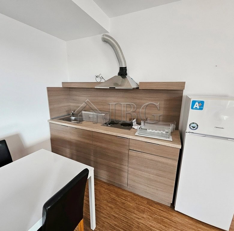 Apartment with modern kitchen and big terrace in Sunny View Central, Sunny Beach.