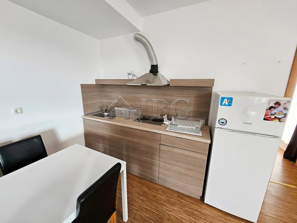 Apartment with modern kitchen and big terrace in Sunny View Central, Sunny Beach.