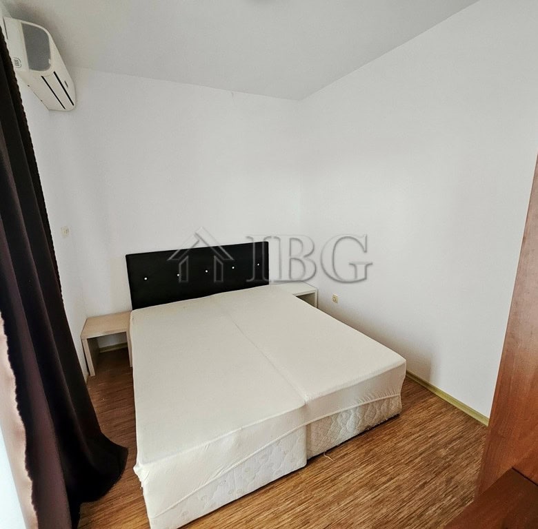 Bright 3-bedroom apartment with spacious terrace in Sunny View Central, Sunny Beach. Perfect for rel.