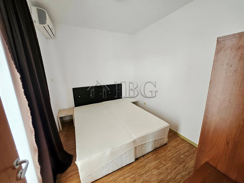 Bright 3-bedroom apartment with spacious terrace in Sunny View Central, Sunny Beach. Perfect for rel.