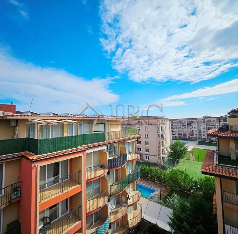 Bright 3-bedroom apartment with spacious terrace in Sunny View Central, Sunny Beach. Perfect for rel.