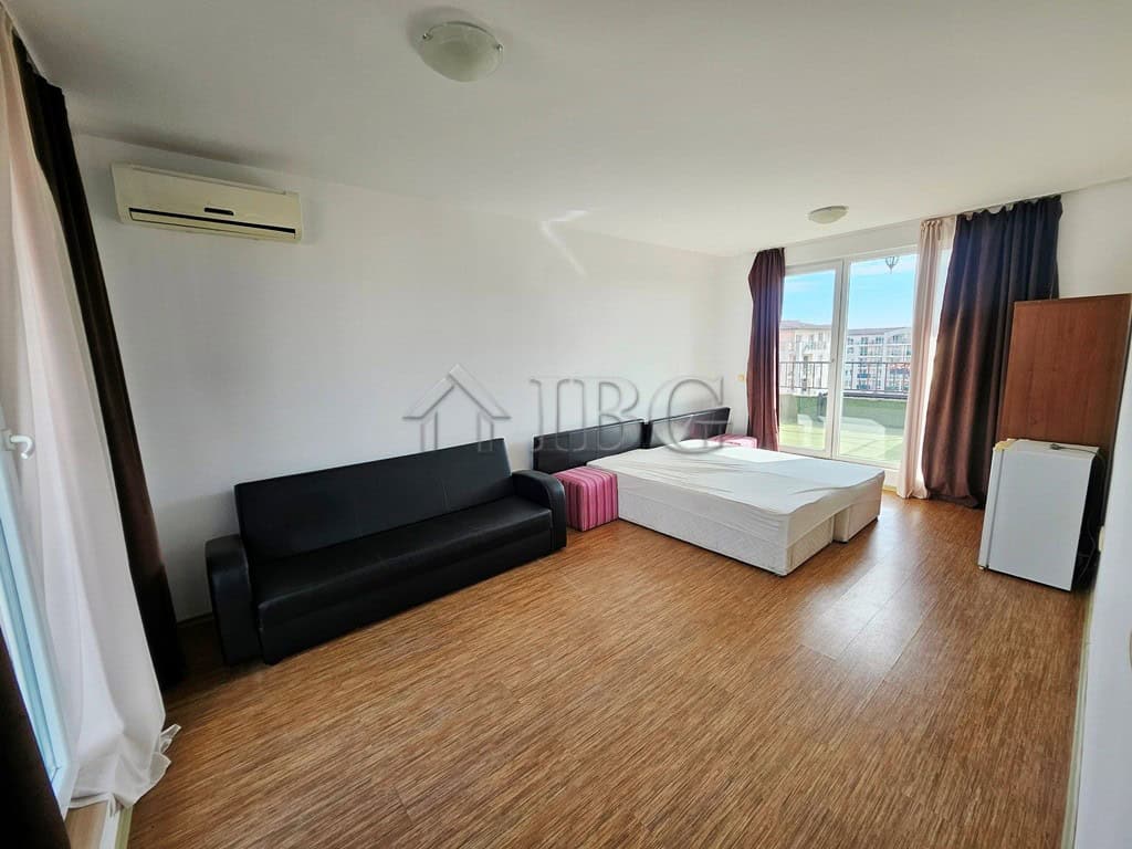 Spacious 3-bedroom apartment with large terrace in Sunny View Central, Sunny Beach, offering bright.