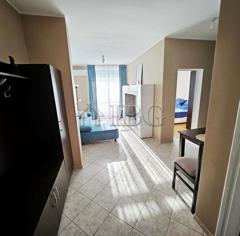 Bright 2-room apartment with modern furnishings in Pirop City, Sunny Beach. Perfect for relaxing hol.