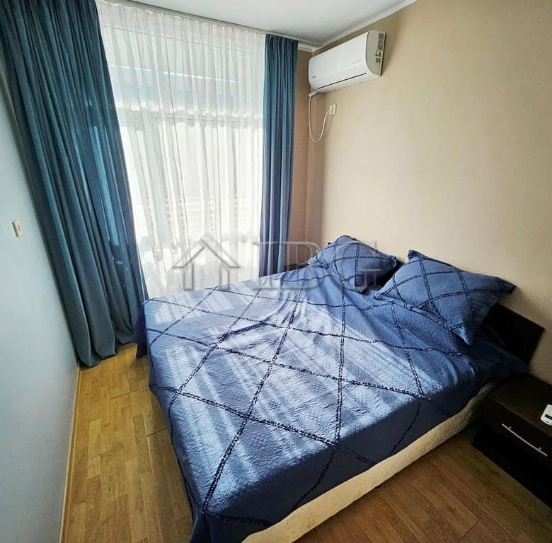 Bright 2-room apartment with modern furnishings in Pirop City, Sunny Beach. Perfect for comfortable.