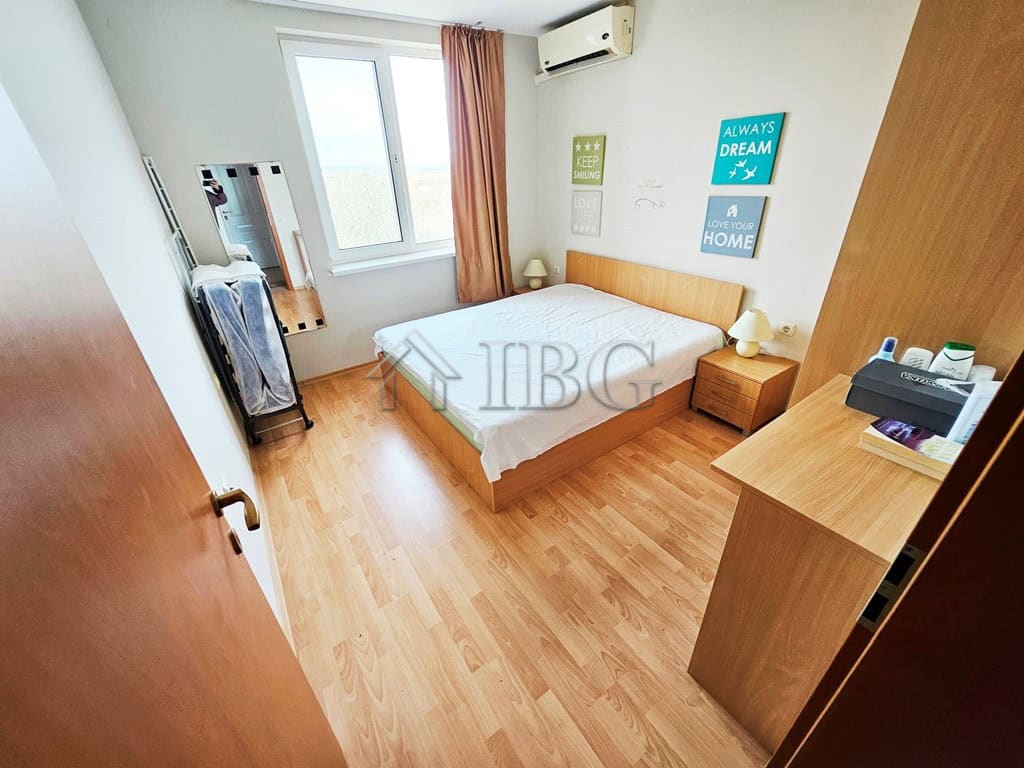 Bright 2-bedroom apartment at Holiday Fort Golf Club, Sunny Beach, with modern furnishings and a lar.