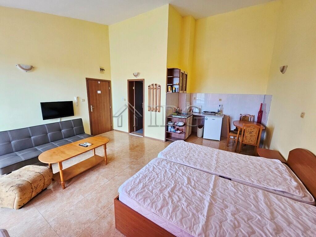 Cozy studio apartment in Elit 3, Sunny Beach, perfect for relaxing holidays.