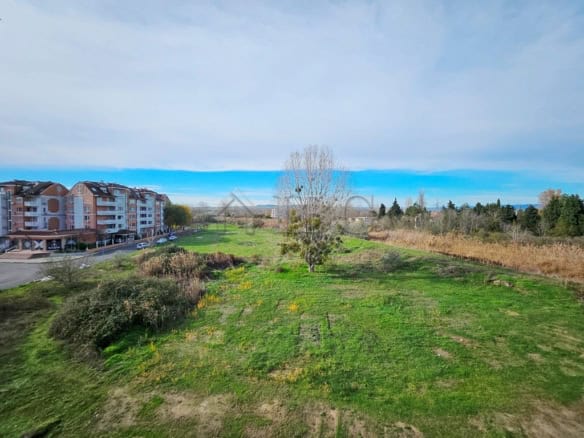 Bright open space in Elit 3, Sunny Beach, Bulgaria.