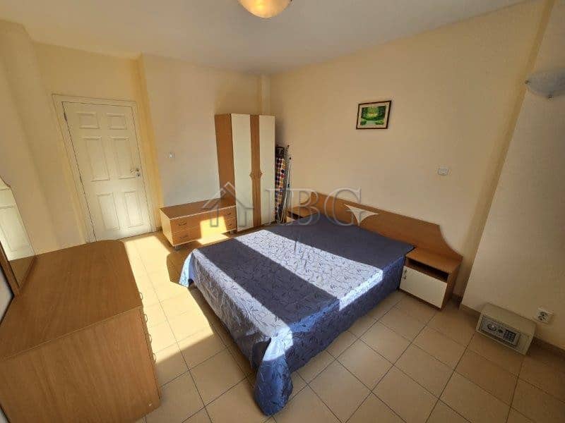 Spacious 1-bedroom apartment with pool view, perfect for relaxing holidays or investment.