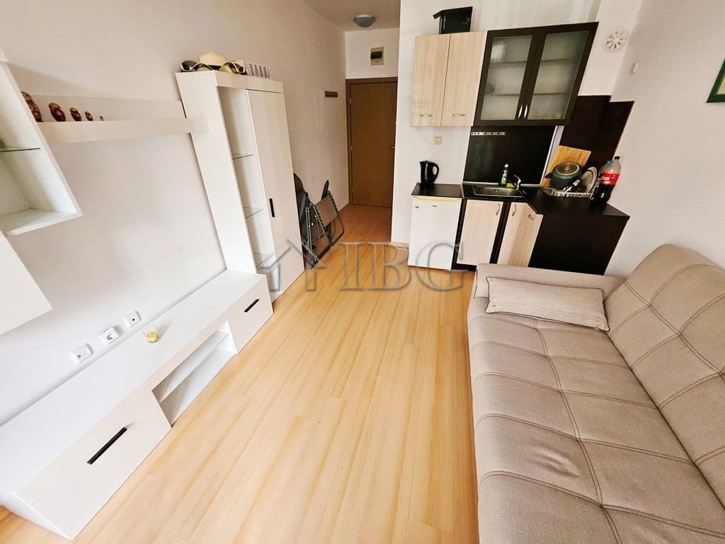 Bright studio apartment with modern furnishings in Sunny Beach, perfect for vacation or investment.