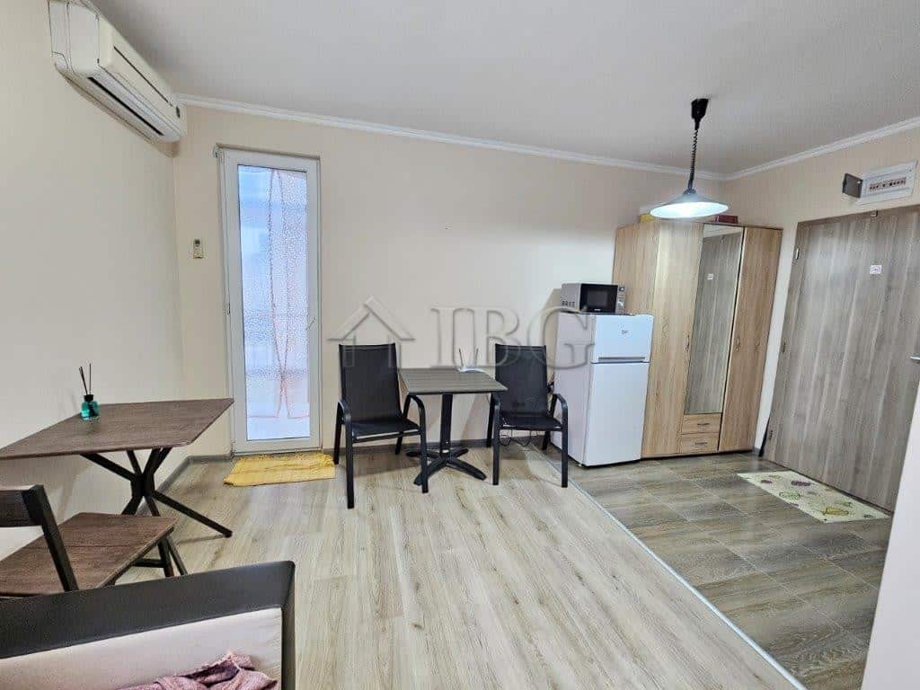Bright studio apartment for sale in Sunny Beach, perfect for investment or personal living. Modern f.