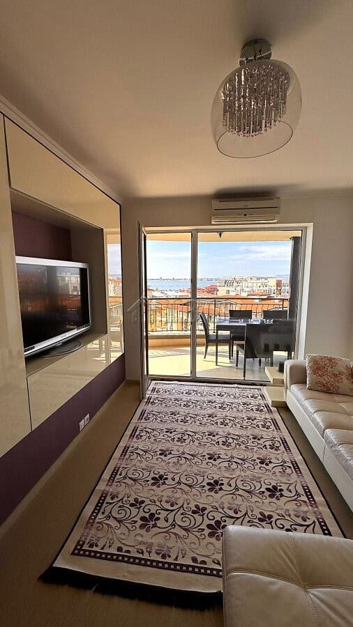 Sea and pool view apartment with 3 bedrooms and 2 bathrooms in Royal Palm, Sveti Vlas. Modern living.