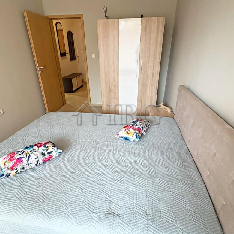 Spacious one-bedroom apartment with pool view located in the Sunflower complex, Sunny Beach. Perfect.