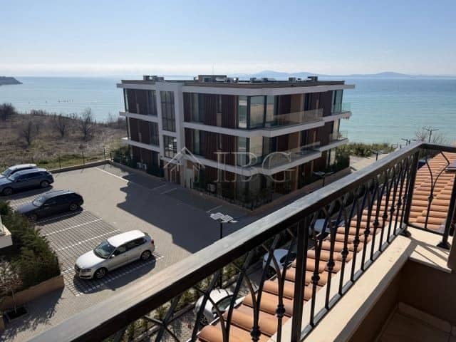 Sea view apartment in Sarafovo with modern design and spacious balcony.
