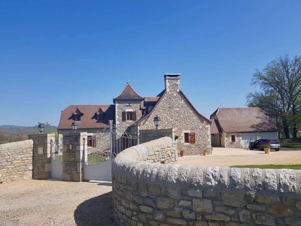 Luxury 4 Bed Le Manoir House Le Manoir House for Sale in Dordogne Valley, France.