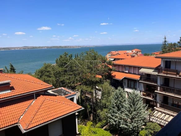 Sea view apartment in Santa Marina, Sozopol with panoramic ocean vistas and modern amenities.