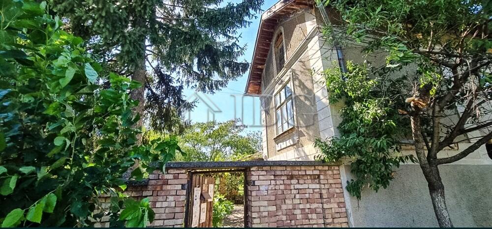 Two-storey house with large garden and private water well in Aleksandrovo Village.