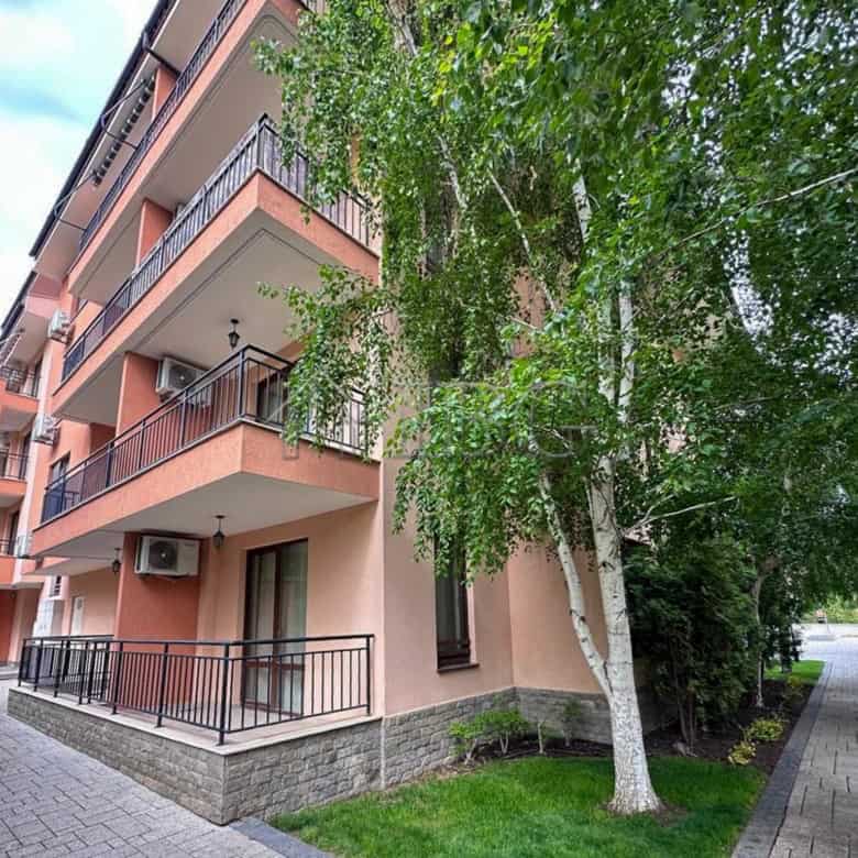 Apartment with balcony in Star Dreams Complex, Sveti Vlas, Bulgaria.