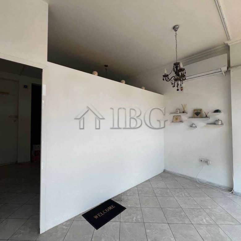 Office space for sale in Burgas, close to Sea Garden, 75 sq.m., ideal for business or investment.