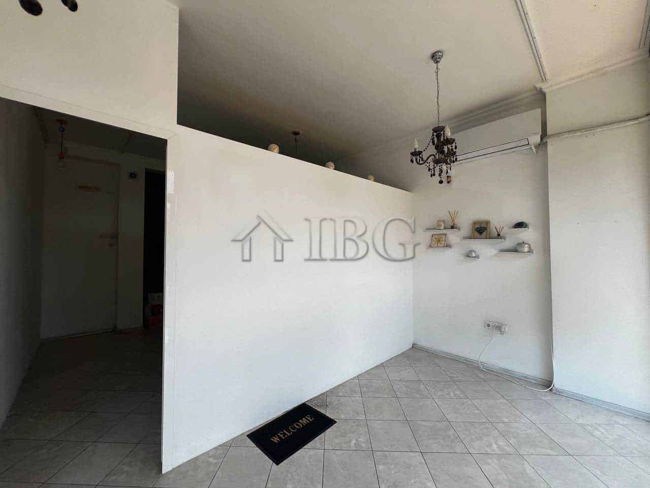 Office space for sale in Burgas, close to Sea Garden, 75 sq.m., ideal for business or investment.