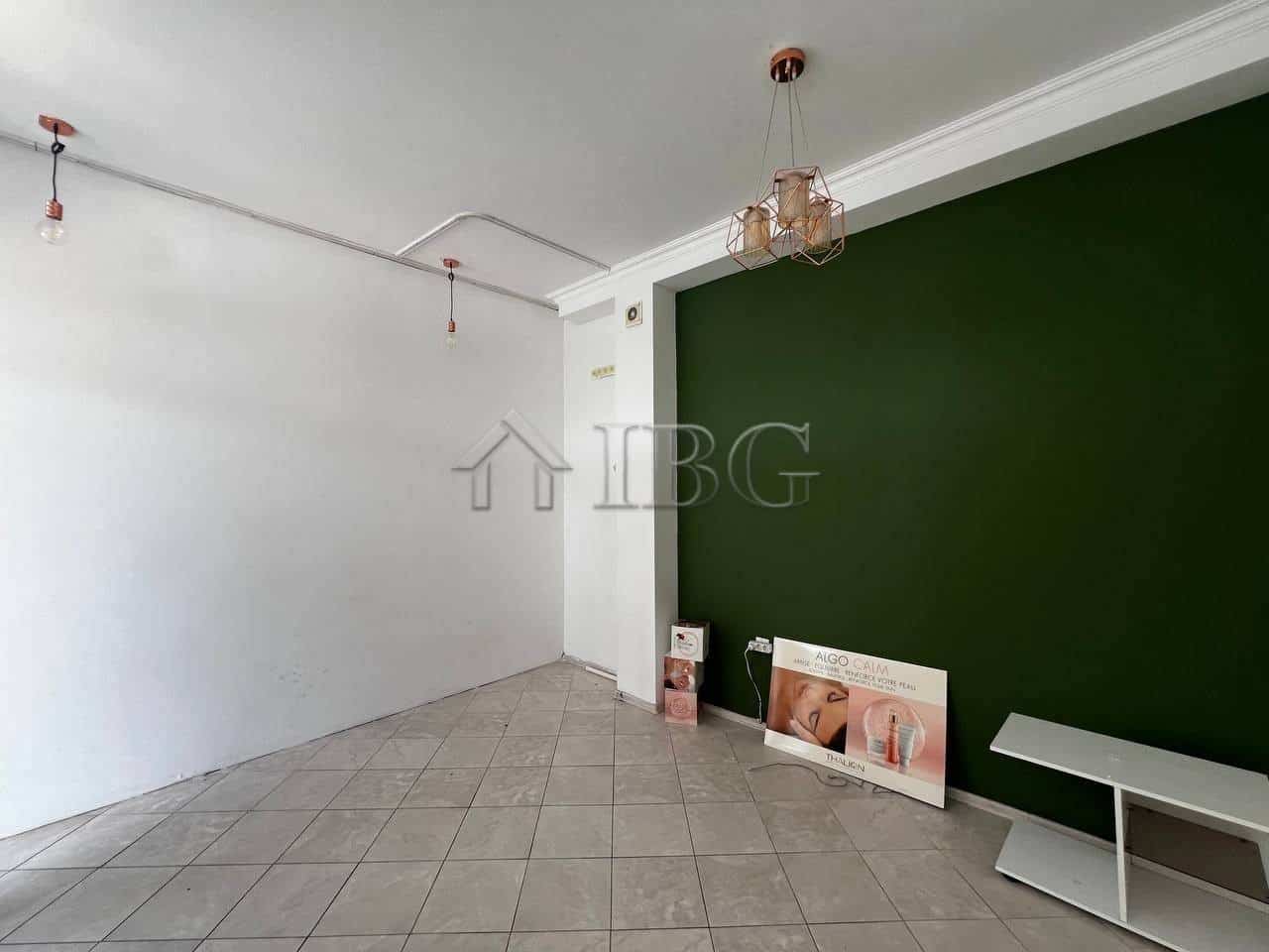Office for sale in Burgas, 75 sq.m., close to Sea Garden, ideal for business or investment.