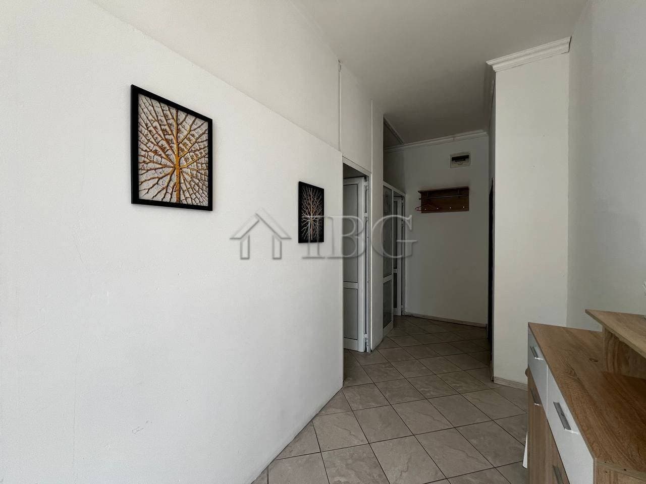 Office for sale in Burgas, 75 sq.m., close to Sea Garden, ideal for business or investment.